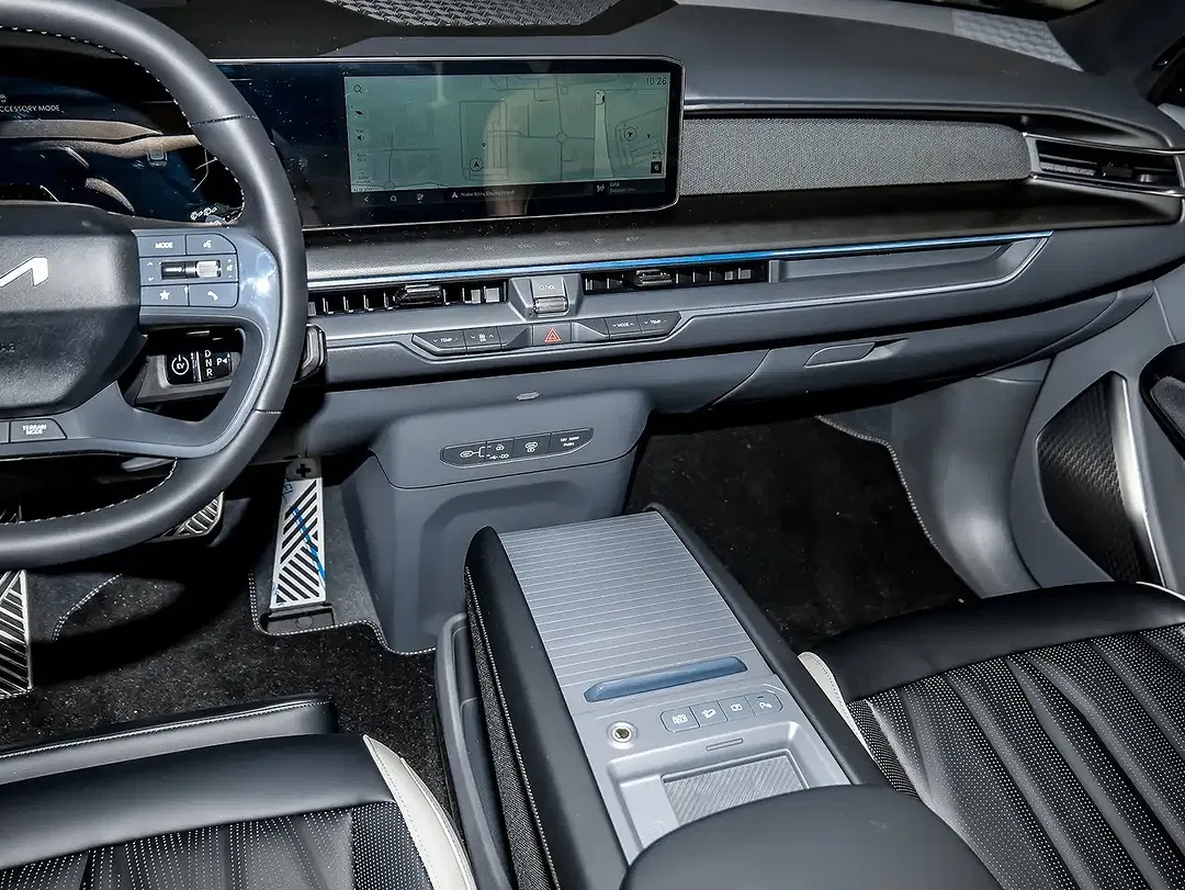Kia EV9 - Thumbnail 13