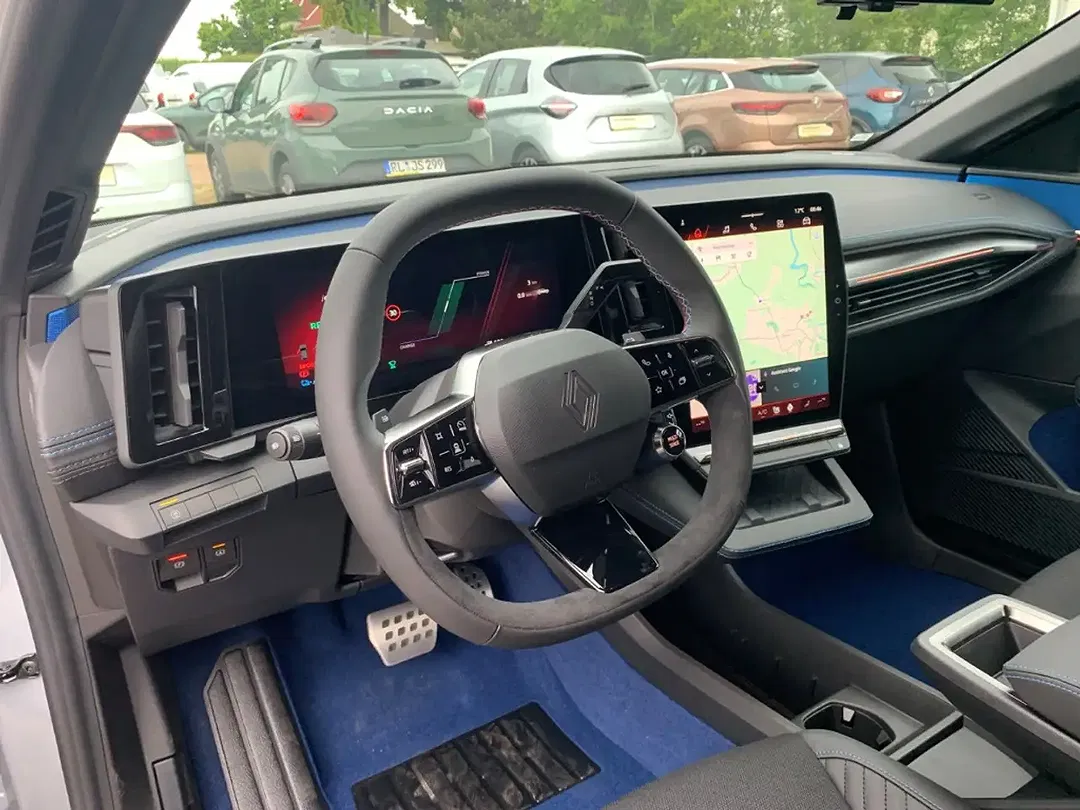 Renault Megane E-Tech - Thumbnail 10