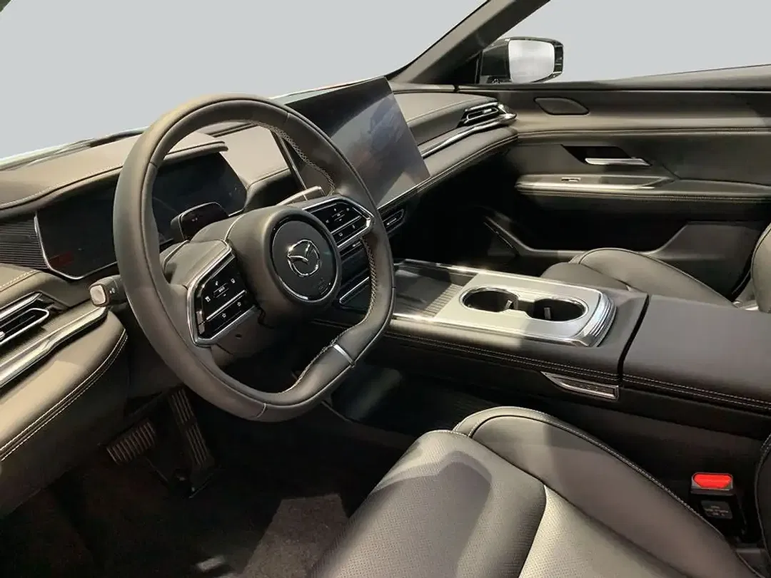 Mazda 6e - Thumbnail 10
