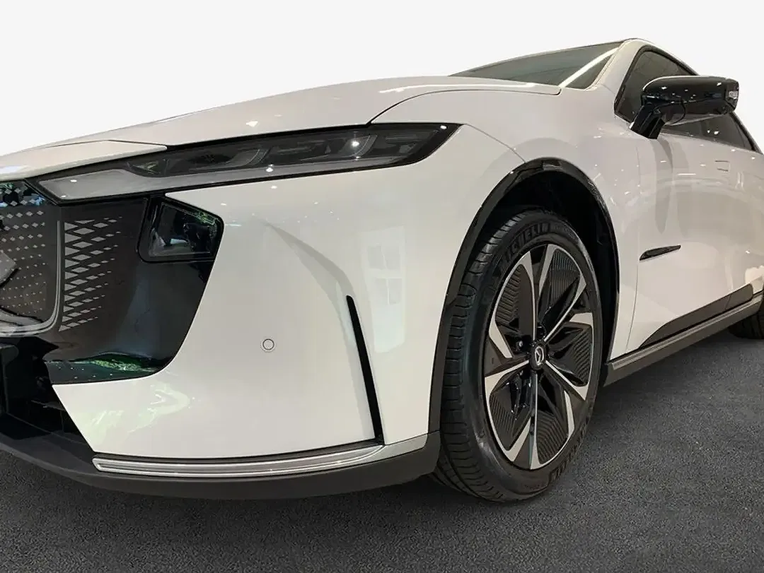 Mazda 6e - Thumbnail 7