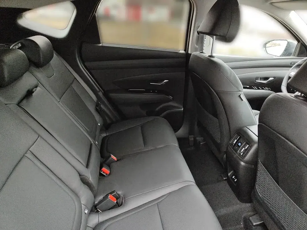 Hyundai TUCSON - Thumbnail 13