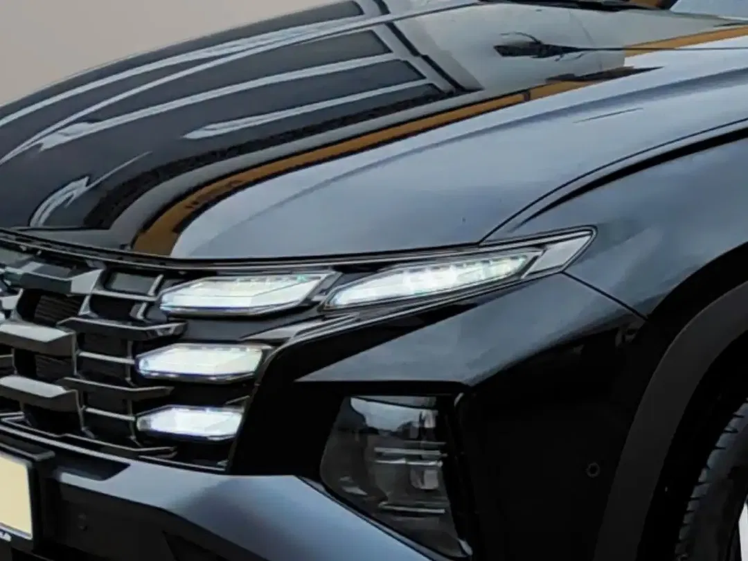Hyundai TUCSON - Thumbnail 5