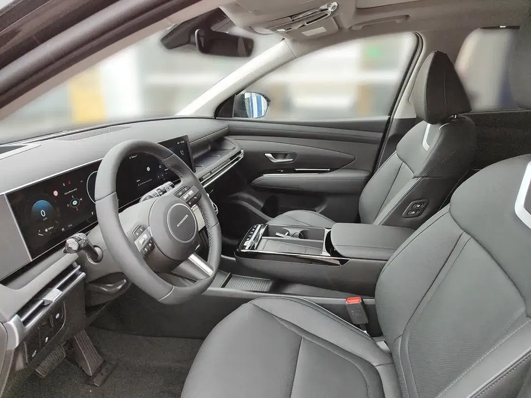 Hyundai TUCSON - Thumbnail 7