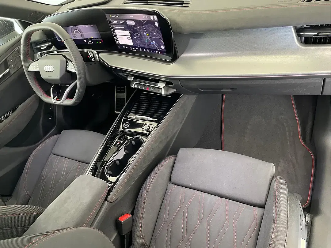 Audi Q3 - Thumbnail 13