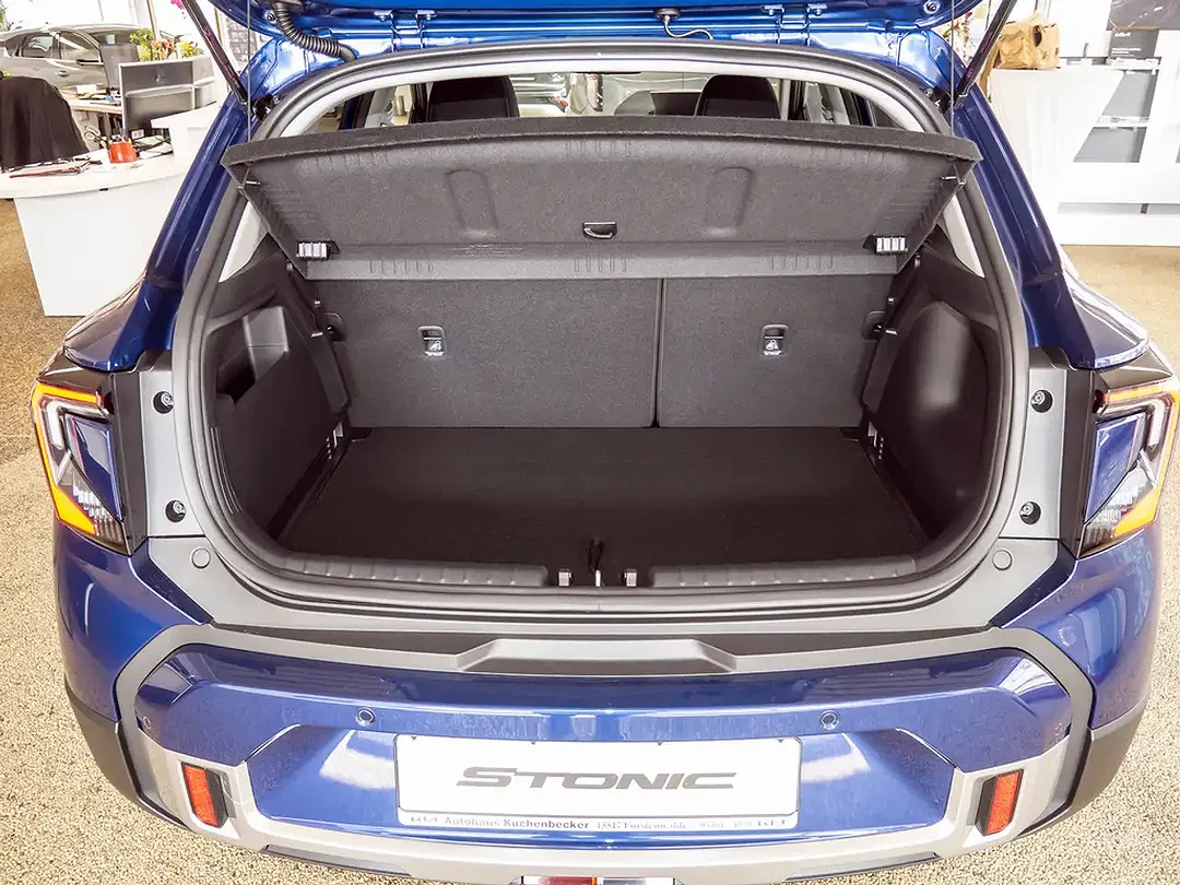 Kia Stonic - Thumbnail 3