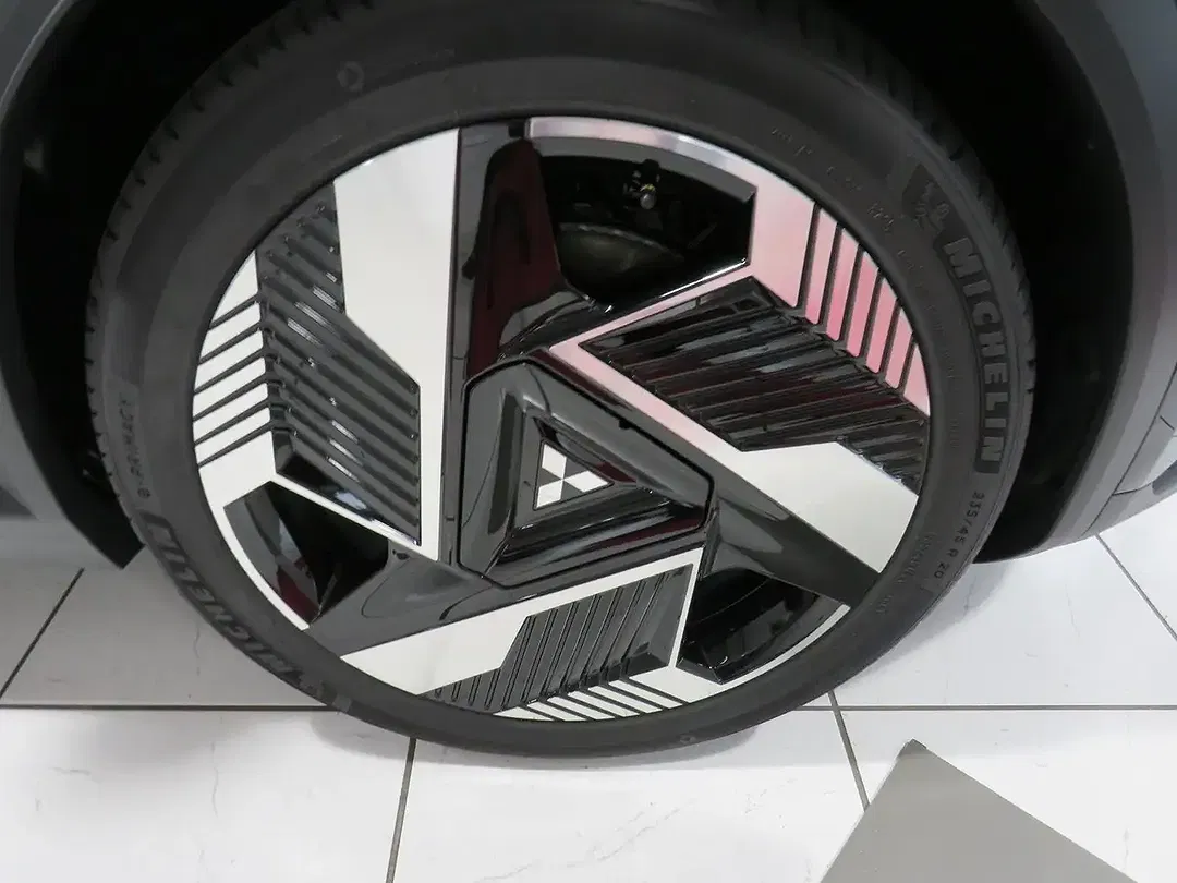 Mitsubishi Eclipse Cross - Thumbnail 14