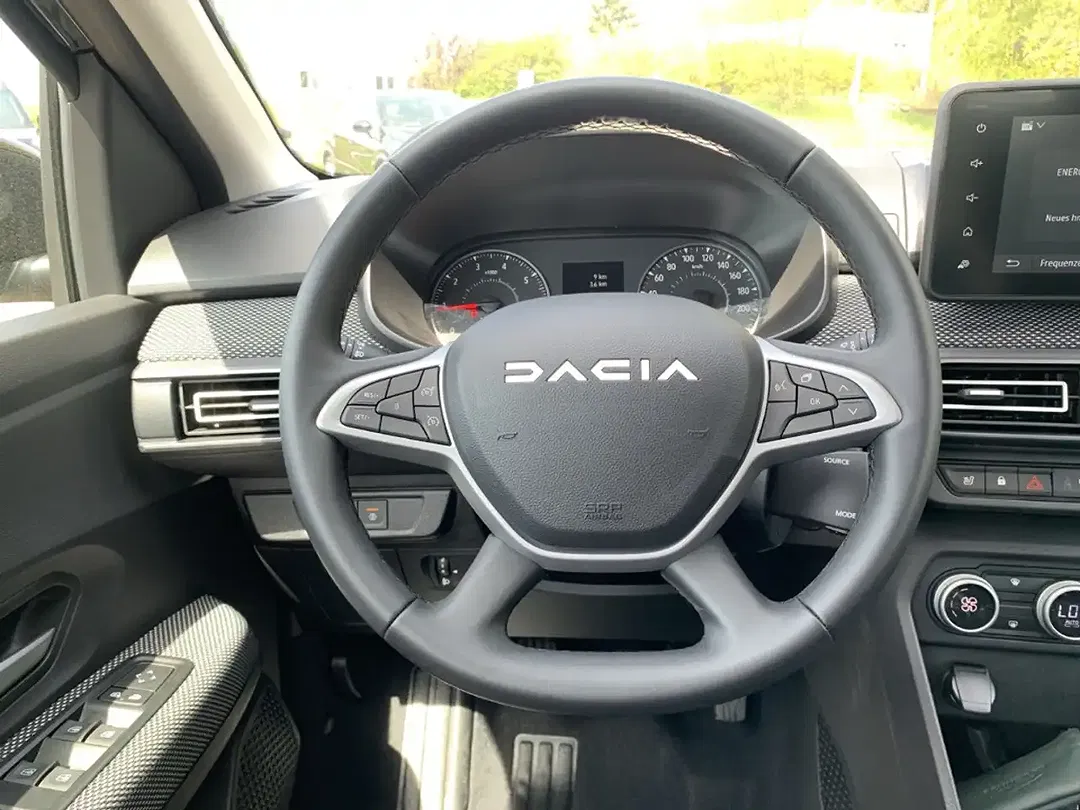 Dacia Sandero - Thumbnail 15