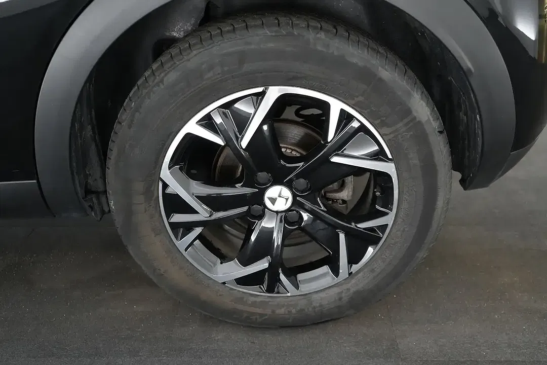 DS Automobiles DS 3 - Thumbnail 19