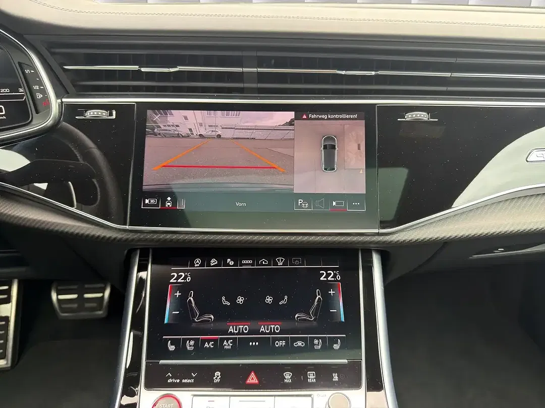 Audi RS Q8 - Thumbnail 14