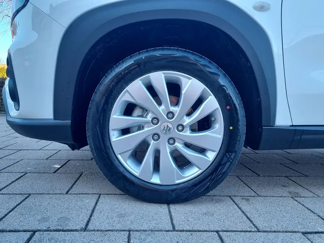 Suzuki S-Cross - Thumbnail 10