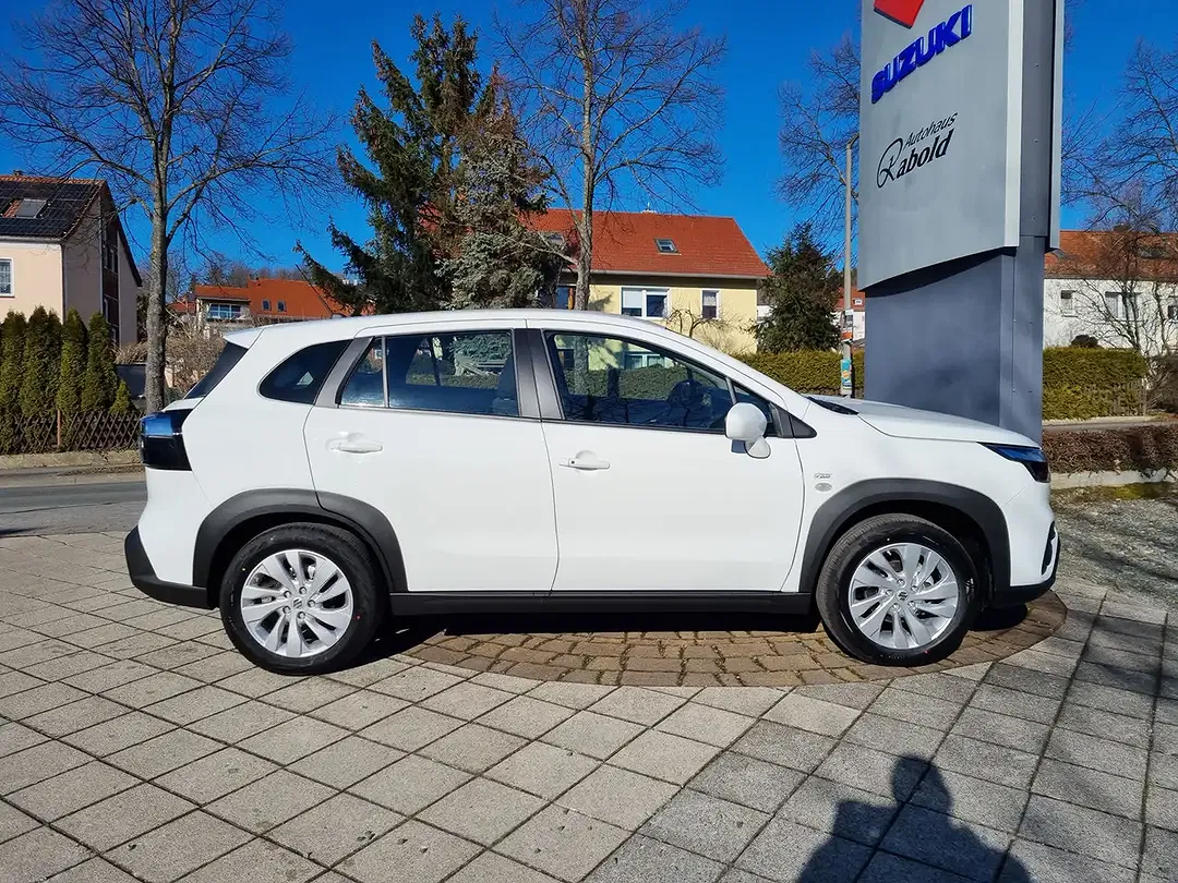 Suzuki S-Cross - Thumbnail 5