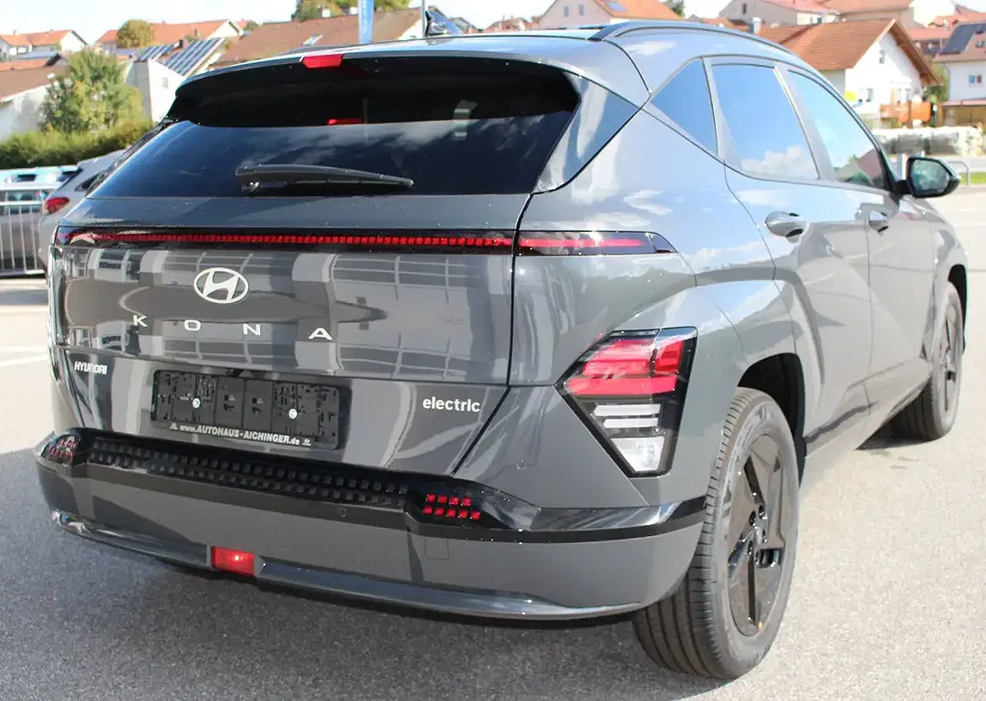 Hyundai KONA - Thumbnail 3