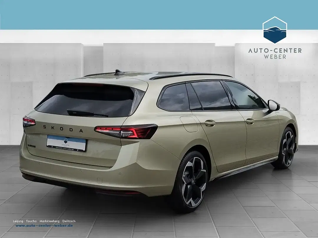 Skoda Superb - Thumbnail 6