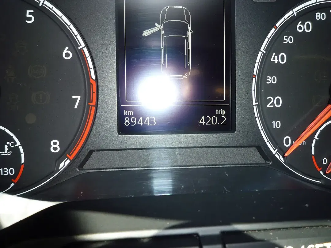 Volkswagen T-Cross - Thumbnail 11