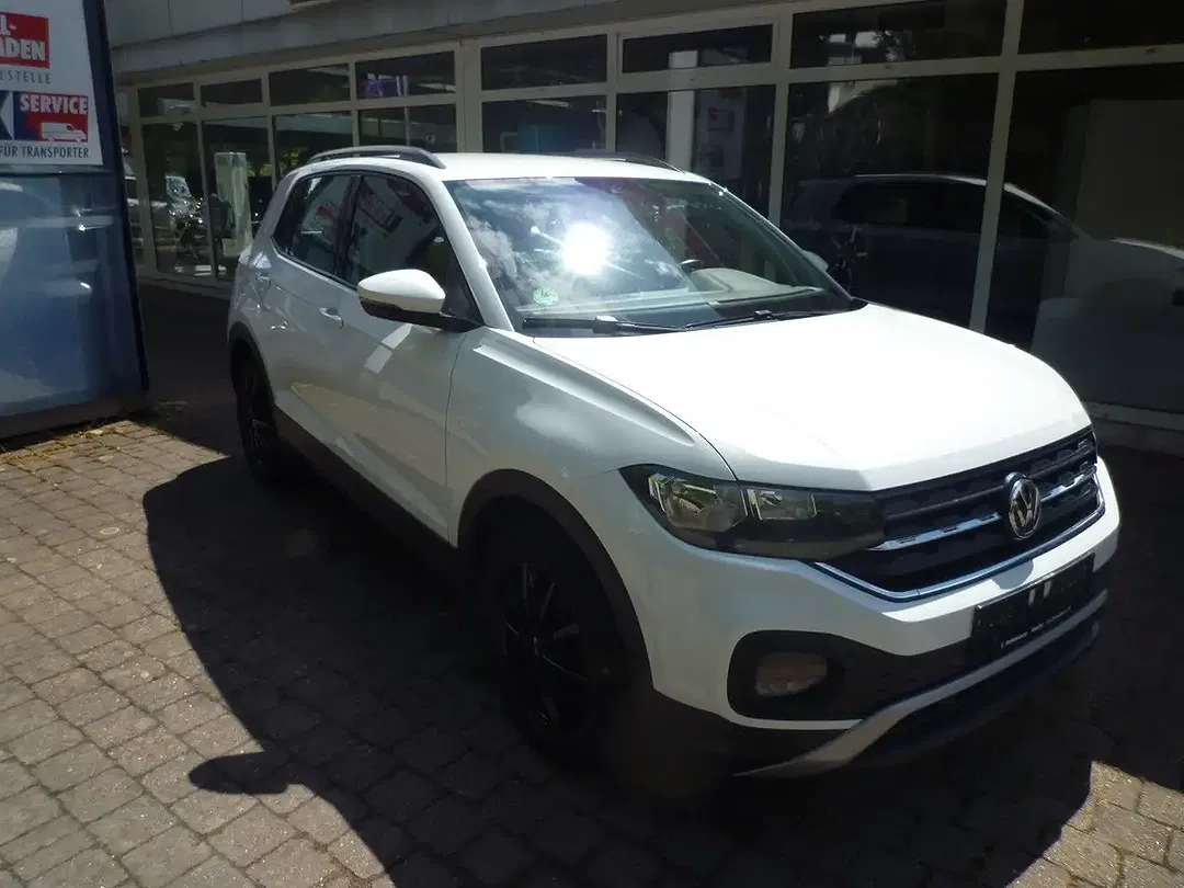 Volkswagen T-Cross - Thumbnail 2