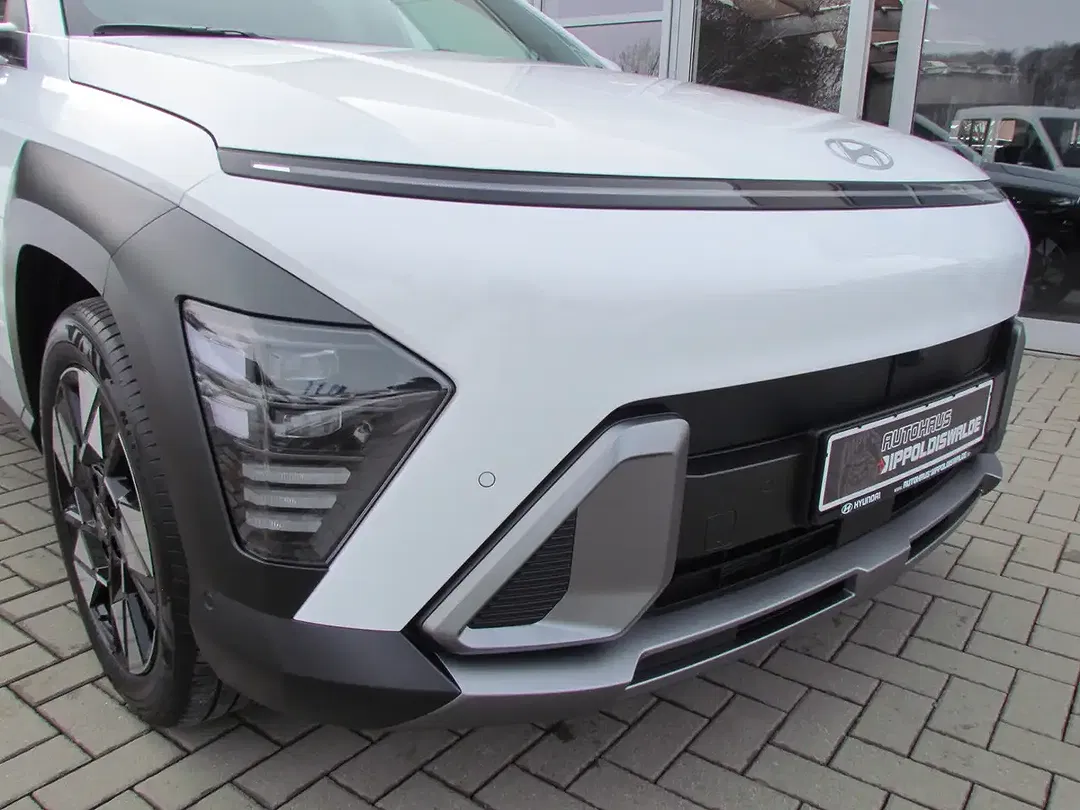 Hyundai KONA - Thumbnail 3