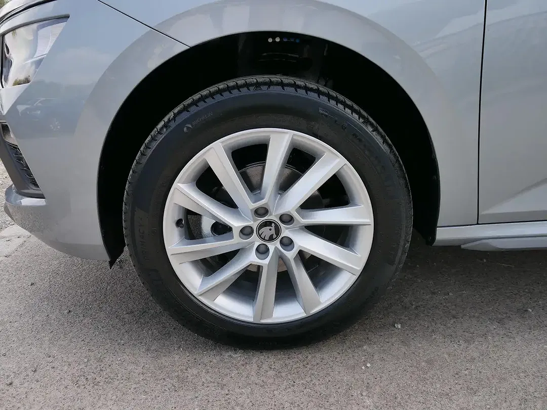 Skoda Kamiq - Thumbnail 4