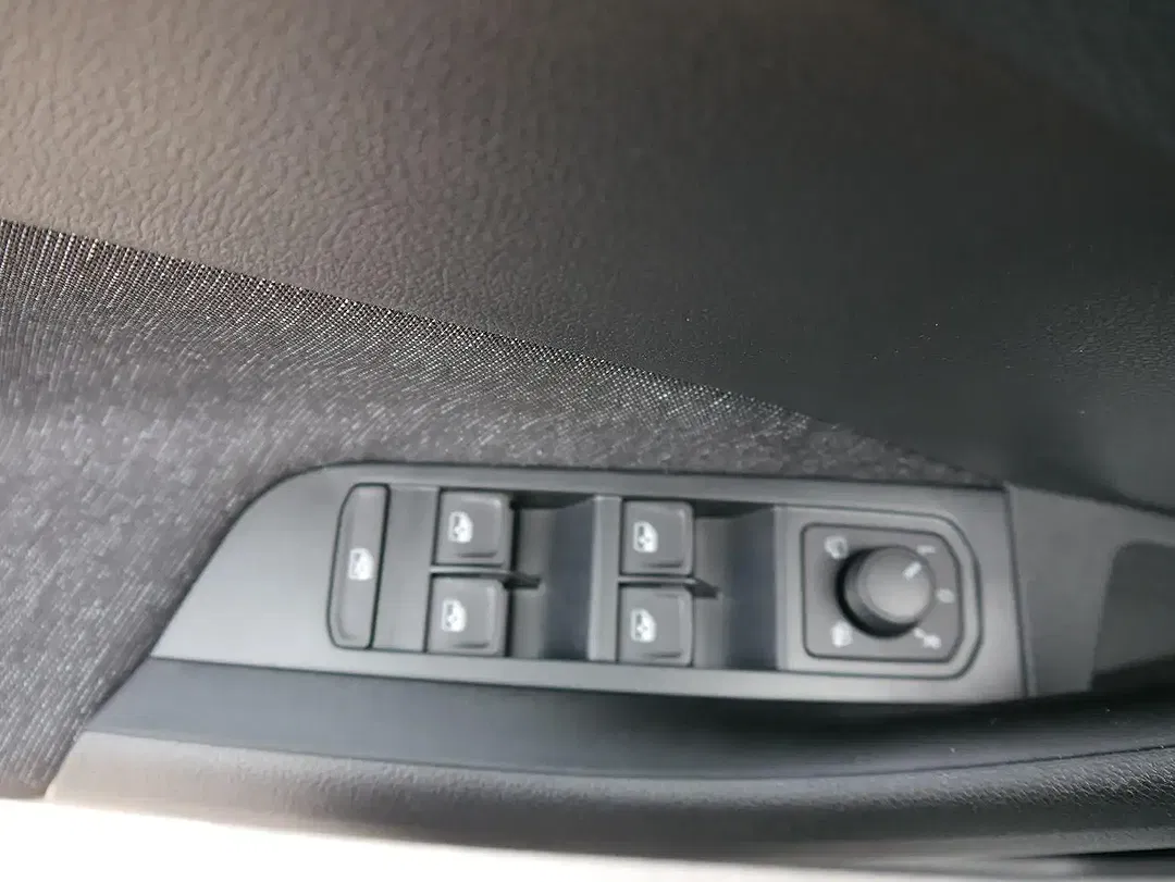 Skoda Kamiq - Thumbnail 9