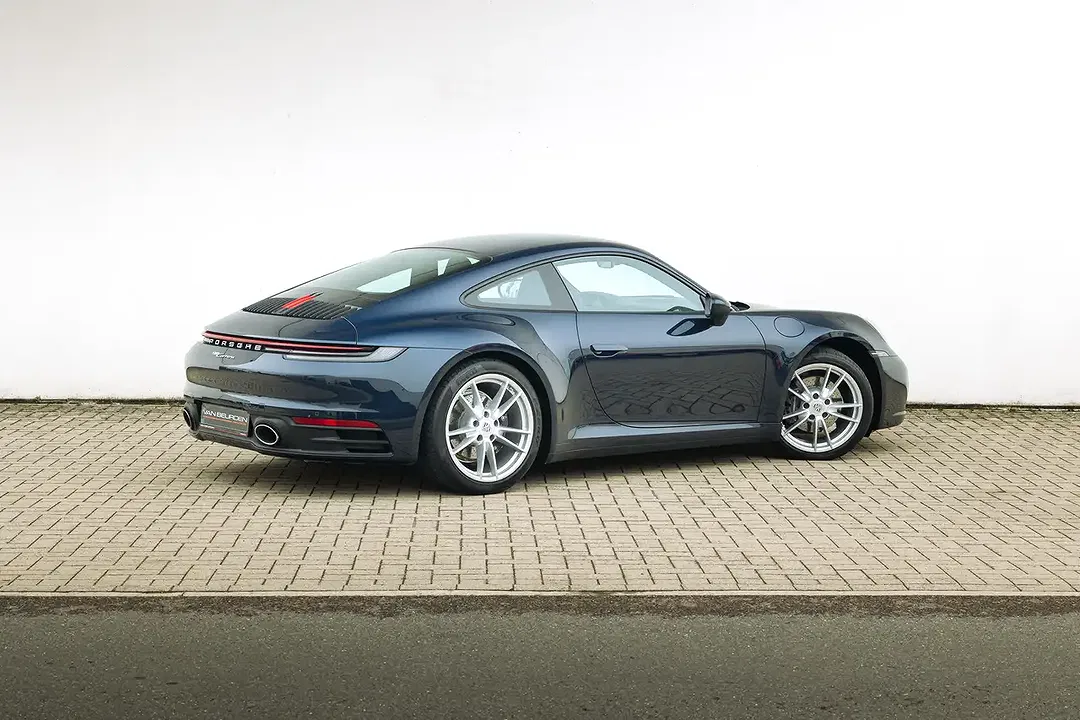 Porsche 992 - Thumbnail 6