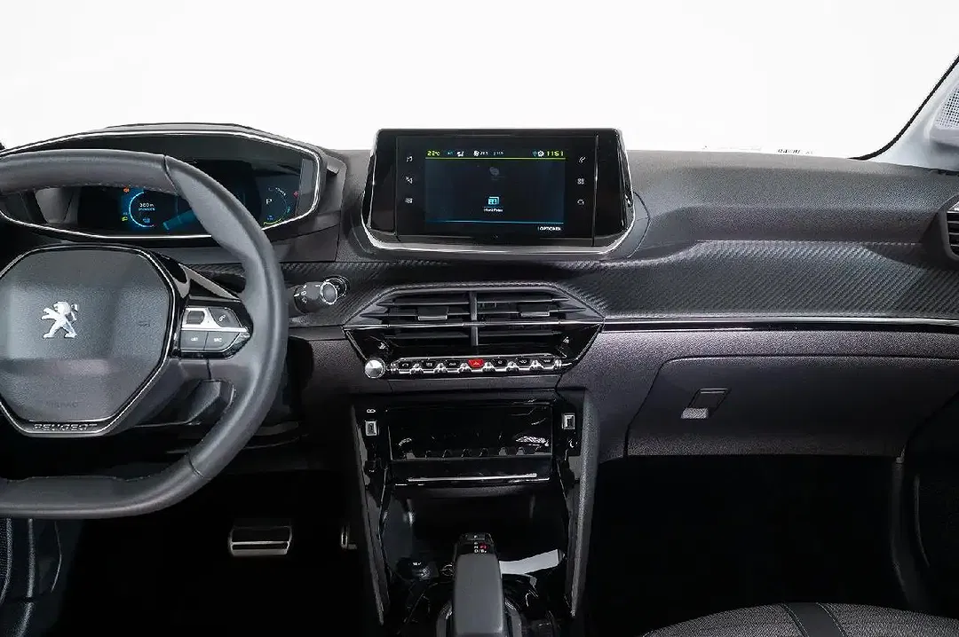 Peugeot 208 - Thumbnail 15