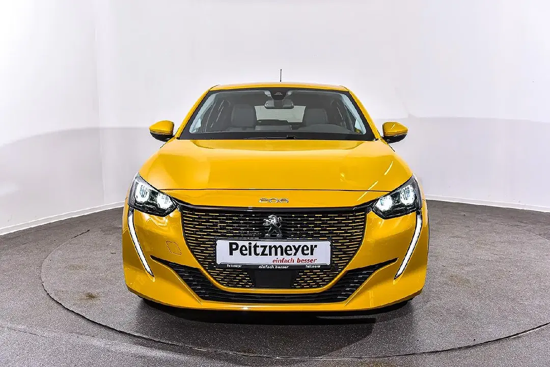 Peugeot 208 - Thumbnail 2