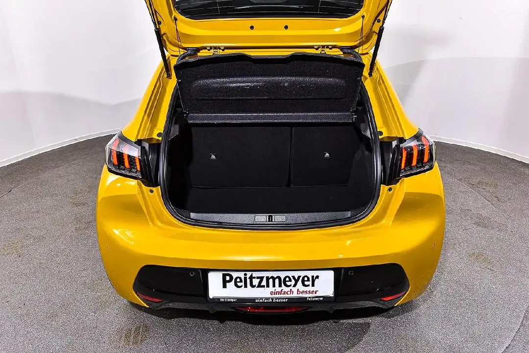 Peugeot 208 - Thumbnail 9