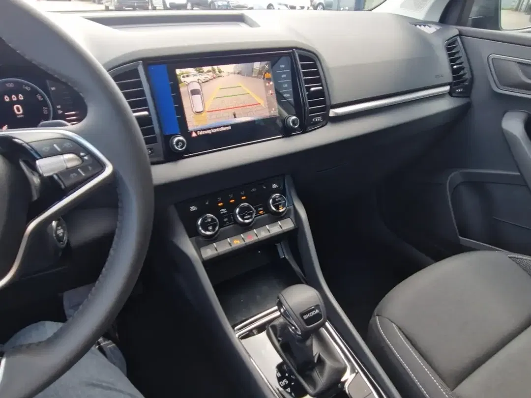 Skoda Karoq - Thumbnail 10