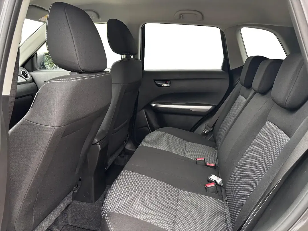 Suzuki Vitara - Thumbnail 7