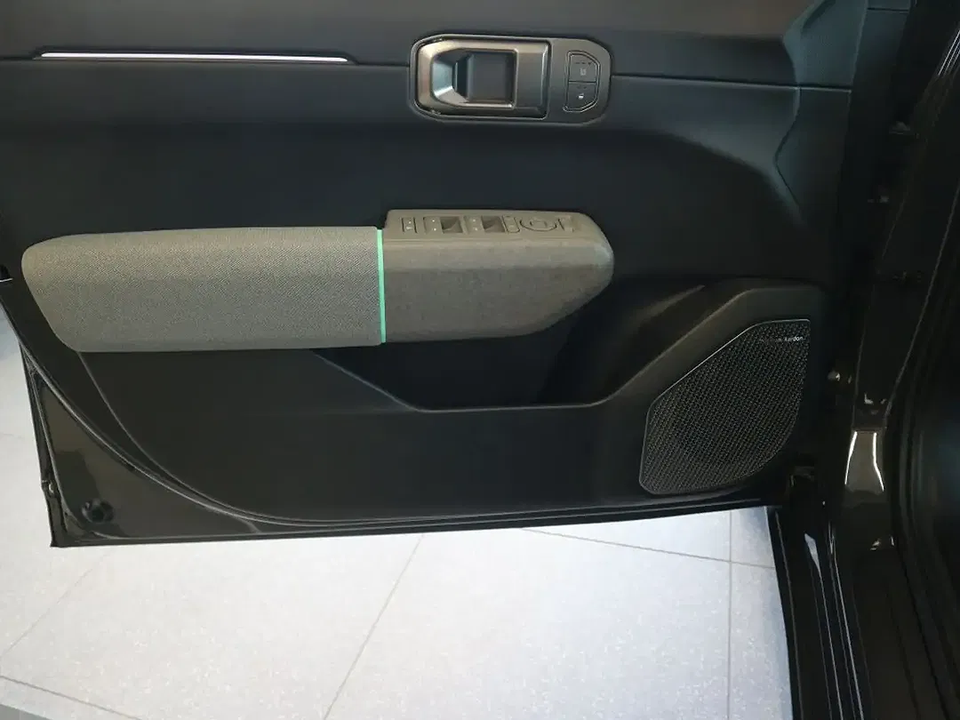 Kia EV4 - Thumbnail 10