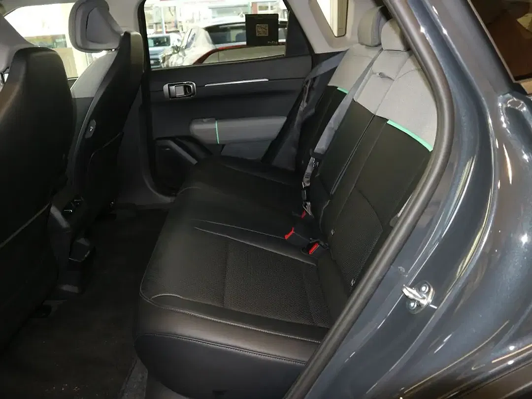 Kia EV4 - Thumbnail 8
