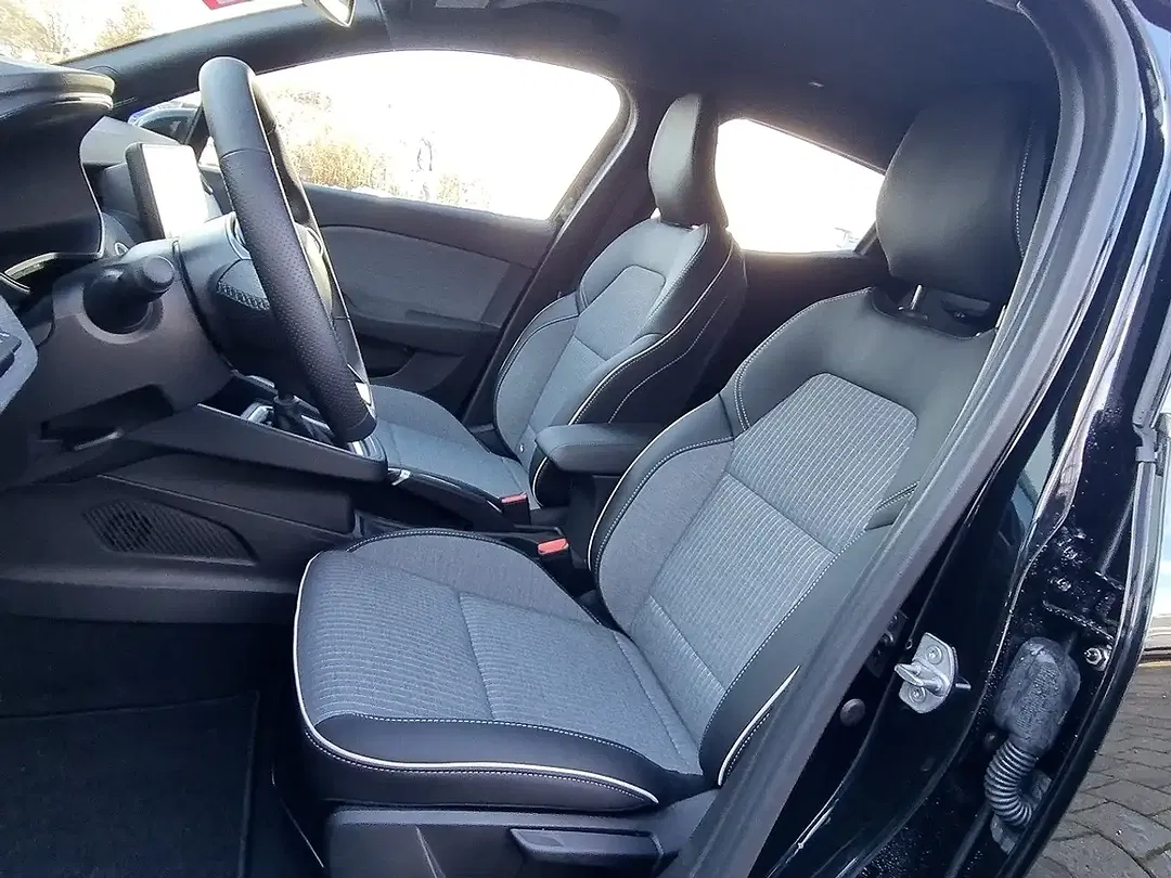 Renault Clio - Thumbnail 7