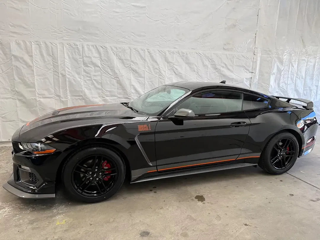 Ford Mustang - Thumbnail 8