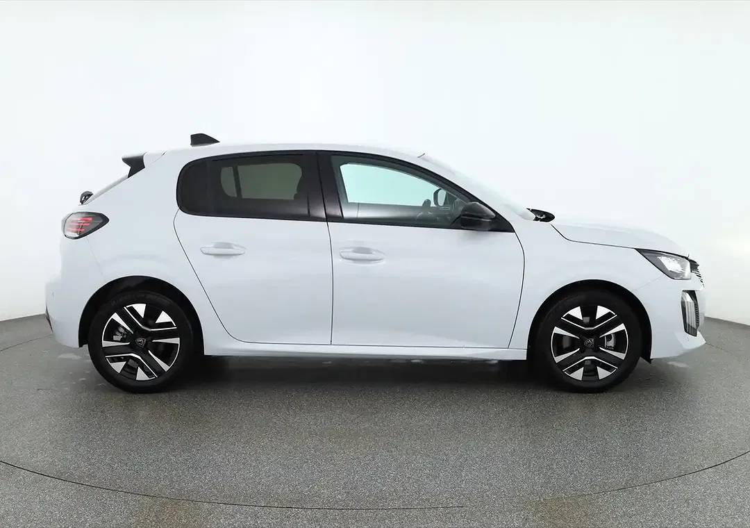 Peugeot 208 - Thumbnail 5