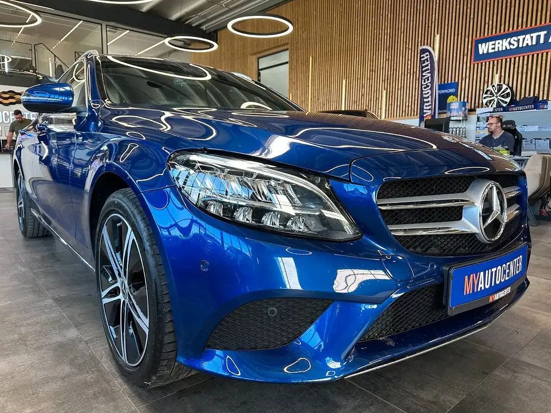 Mercedes-Benz C 300 - Thumbnail 3