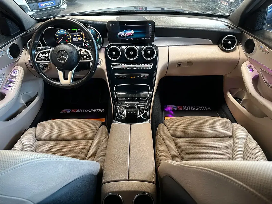 Mercedes-Benz C 300 - Thumbnail 6