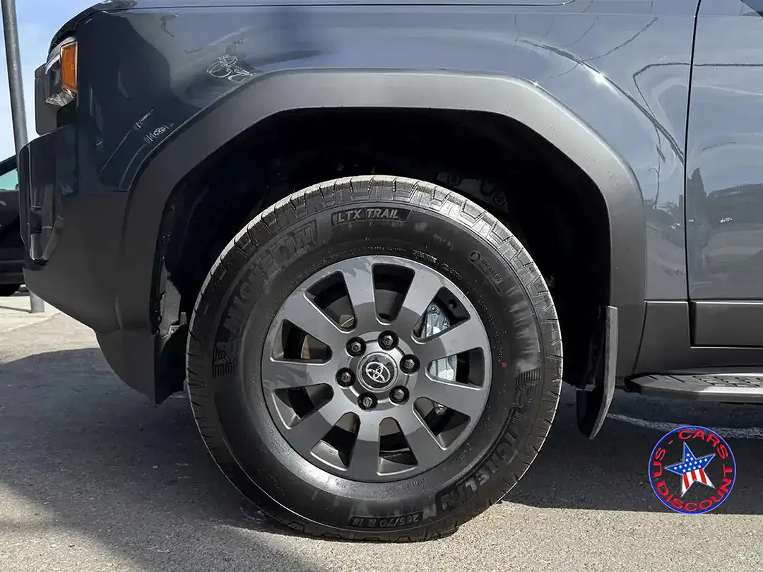 Toyota Land Cruiser - Thumbnail 8