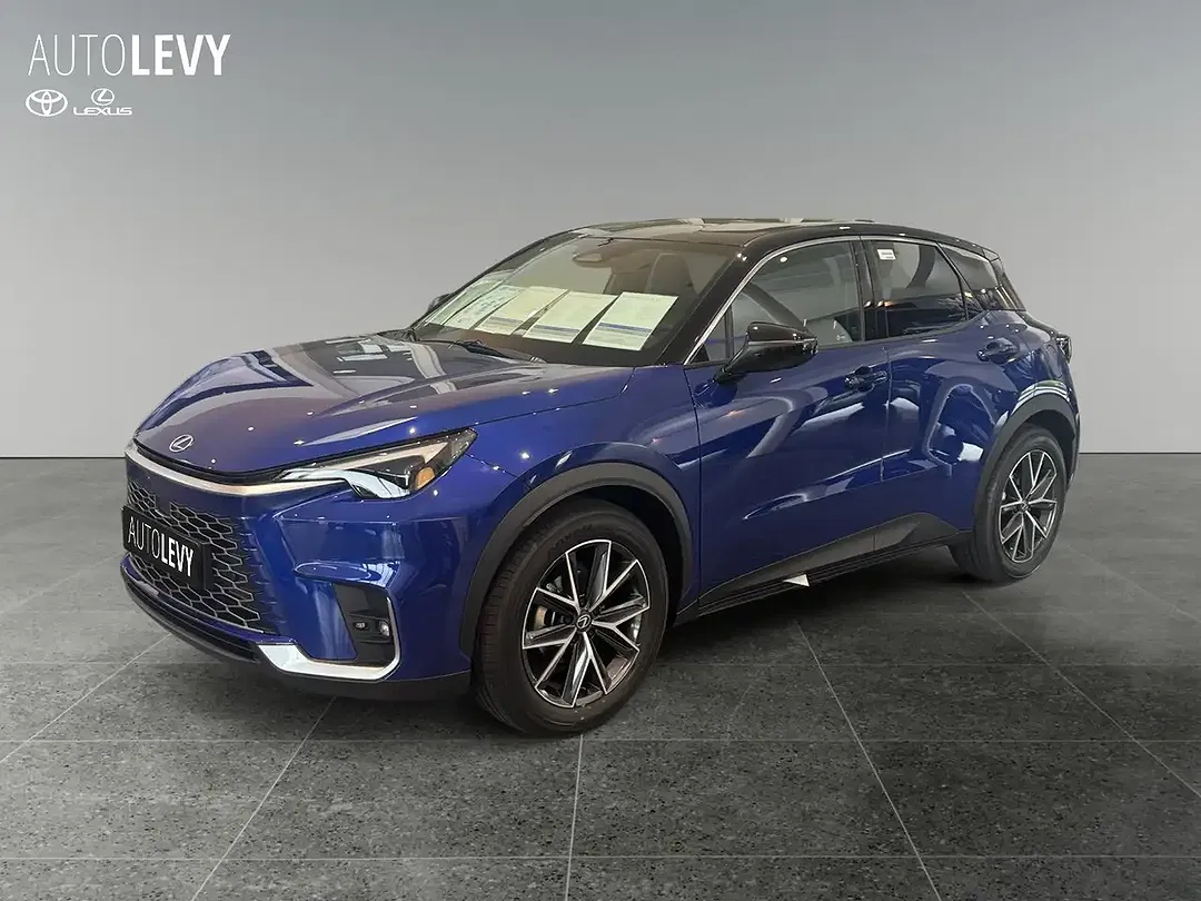 Lexus LBX - Thumbnail 1