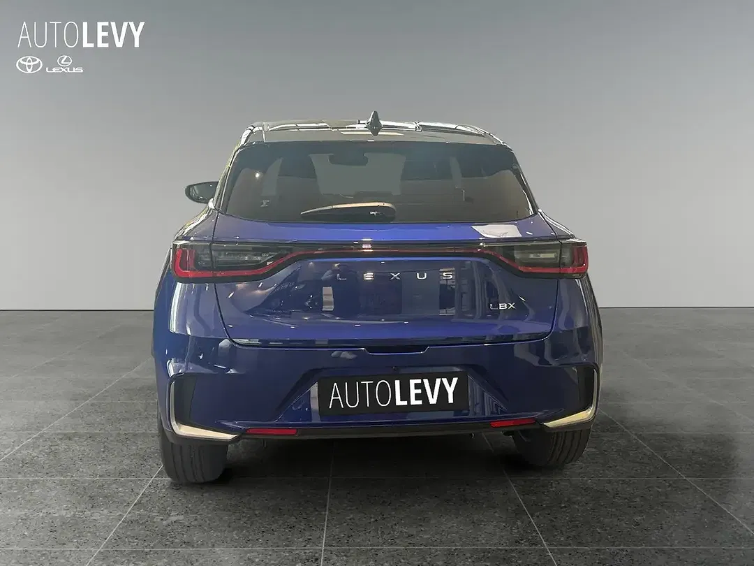 Lexus LBX - Thumbnail 4