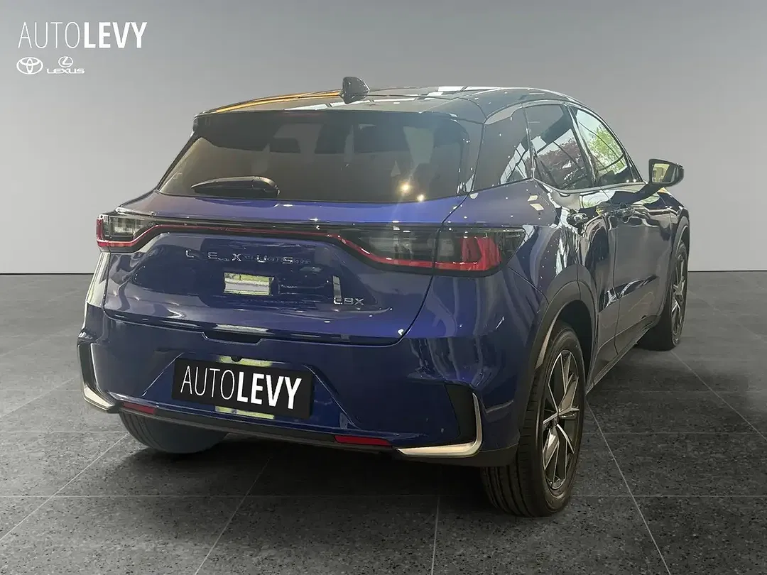 Lexus LBX - Thumbnail 5