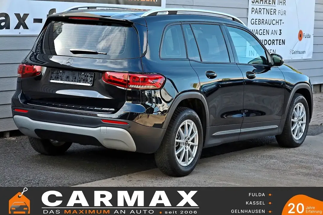 Mercedes-Benz GLB 200 - Thumbnail 14