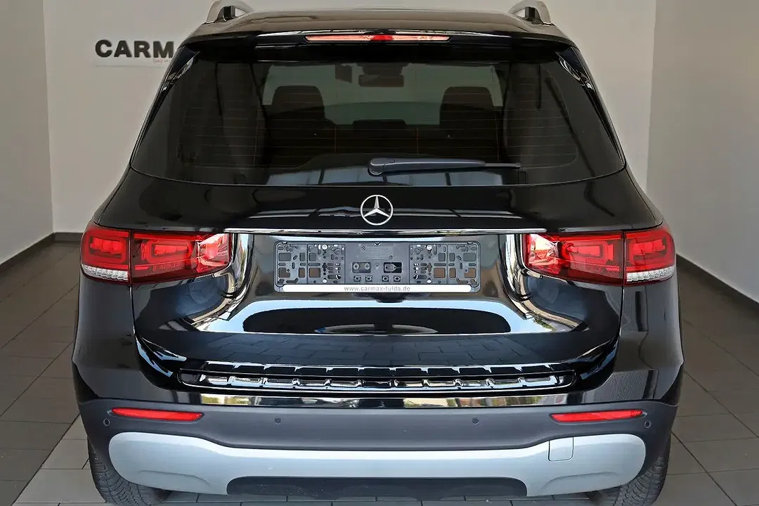 Mercedes-Benz GLB 200 - Thumbnail 23