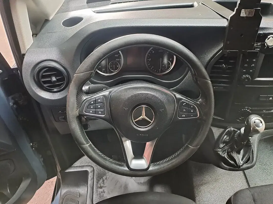 Mercedes-Benz Vito - Thumbnail 13