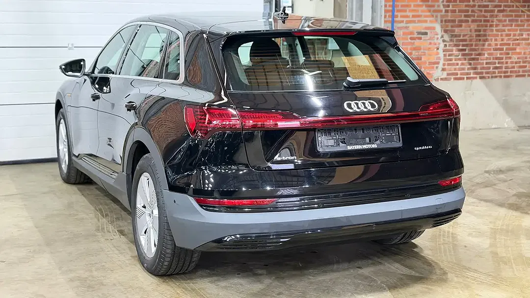 Audi e-tron - Thumbnail 4
