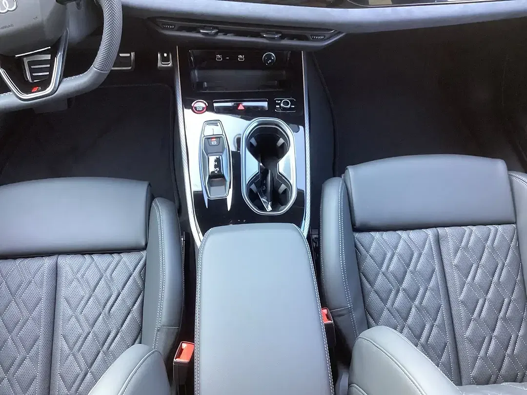 Audi A6 - Thumbnail 7