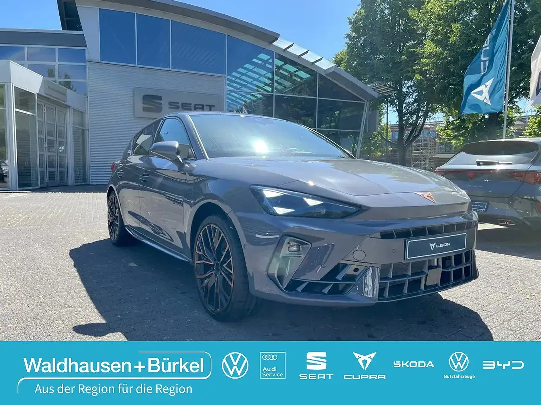 CUPRA Leon - Thumbnail 1