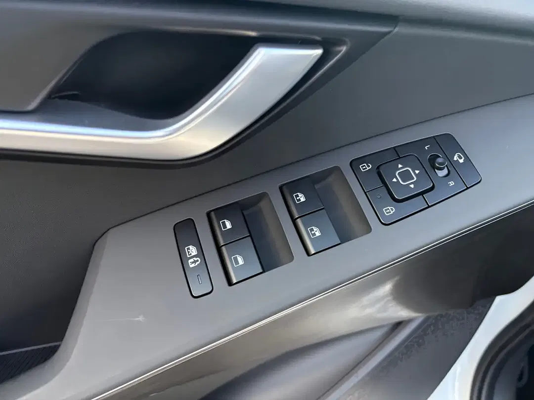Kia Niro - Thumbnail 17