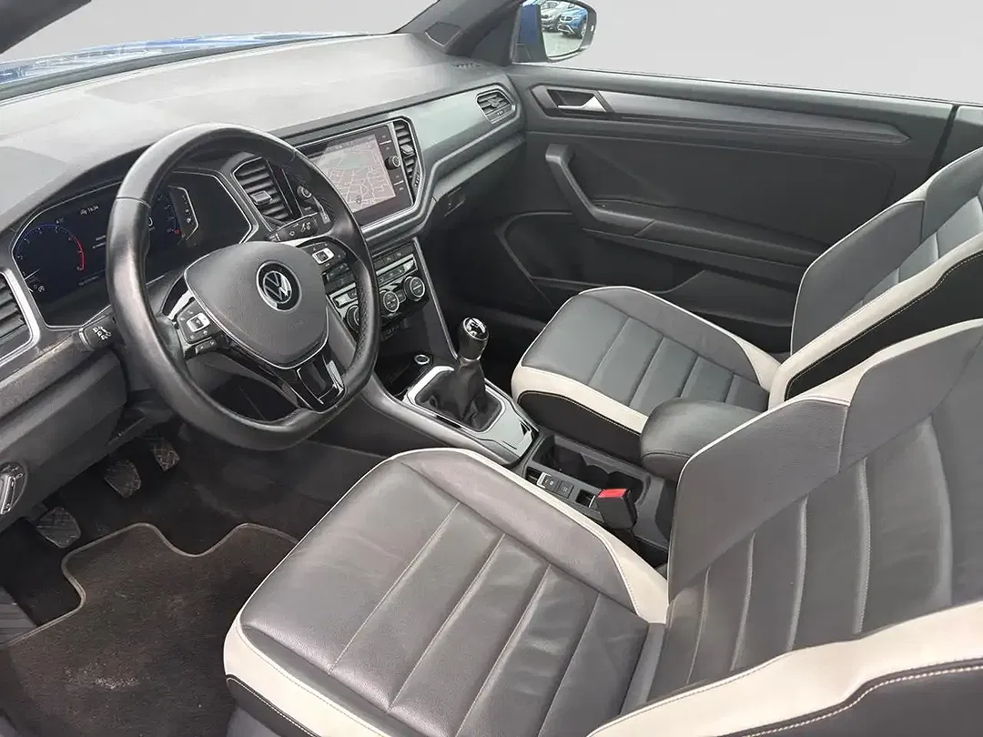 Volkswagen T-Roc - Thumbnail 9