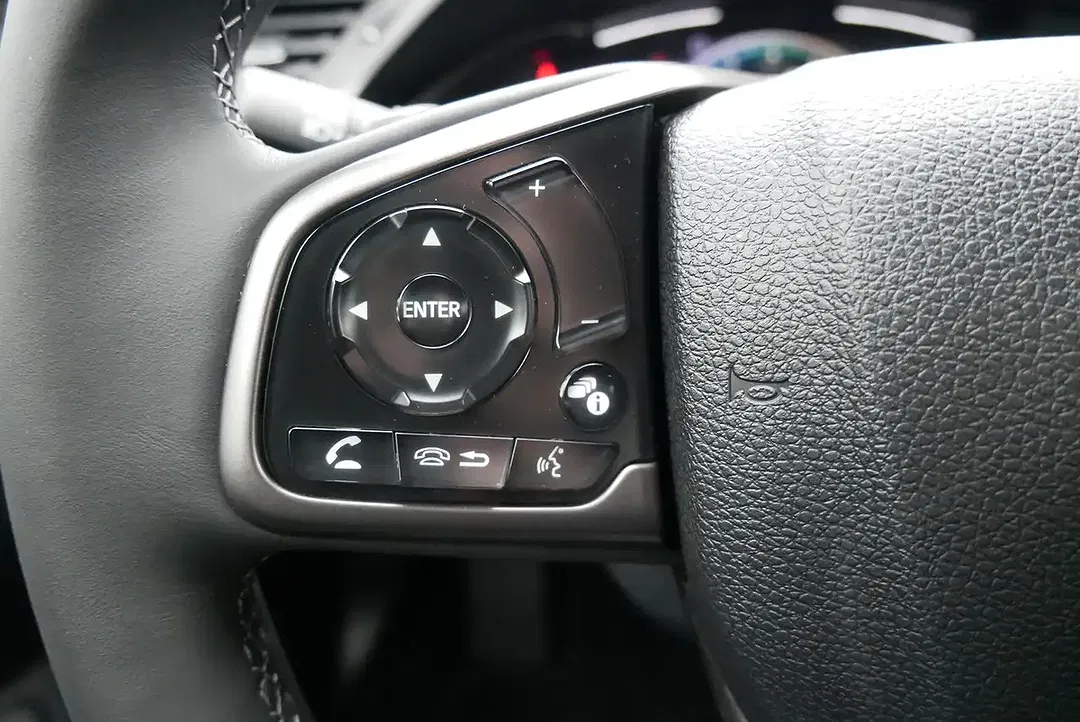 Honda Civic - Thumbnail 9