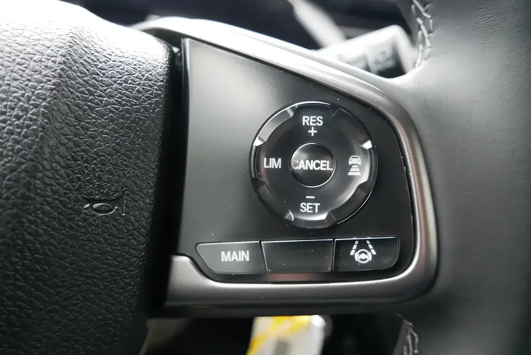 Honda Civic - Thumbnail 10