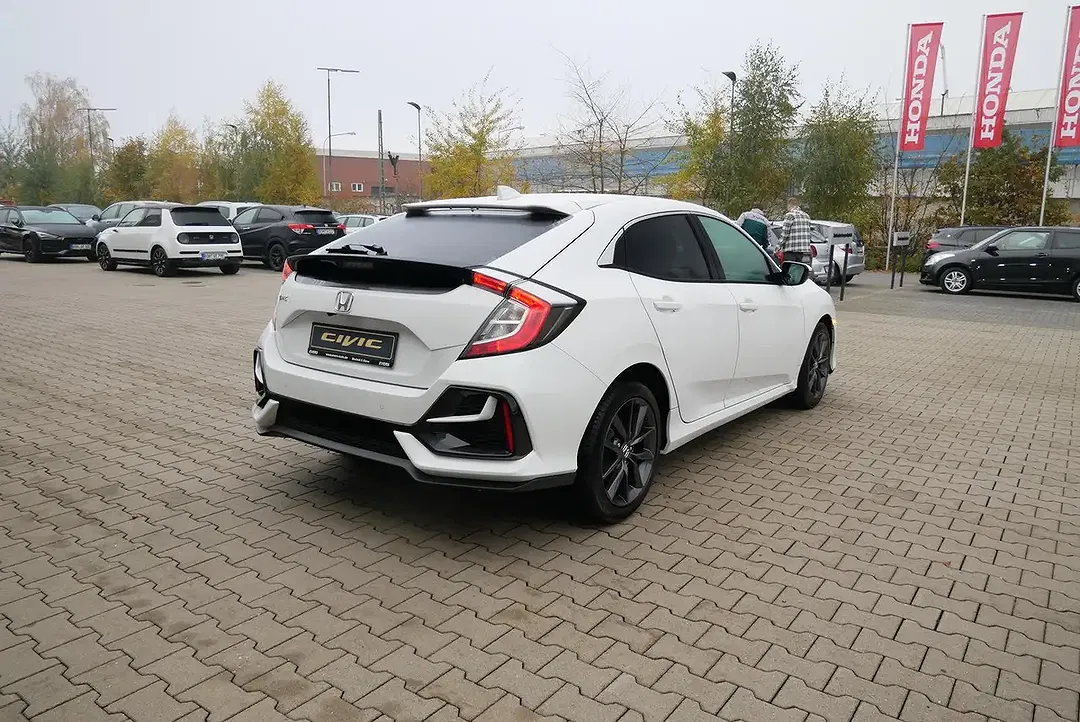 Honda Civic - Thumbnail 3